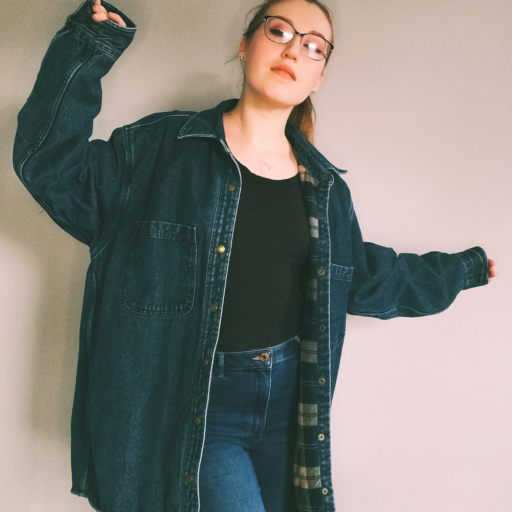 Meet your Posher, Alicia